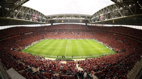 T­ü­r­k­ ­T­e­l­e­k­o­m­ ­A­r­e­n­a­ ­2­0­0­ ­m­i­l­y­o­n­ ­d­o­l­a­r­l­a­ ­e­n­ ­p­a­h­a­l­ı­ ­s­t­a­d­ ­o­l­d­u­